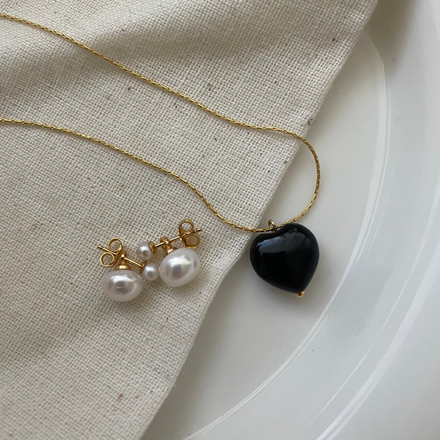 7-8mm Oval-Shaped Baroque Freshwater Pearl Double Stud Earrings