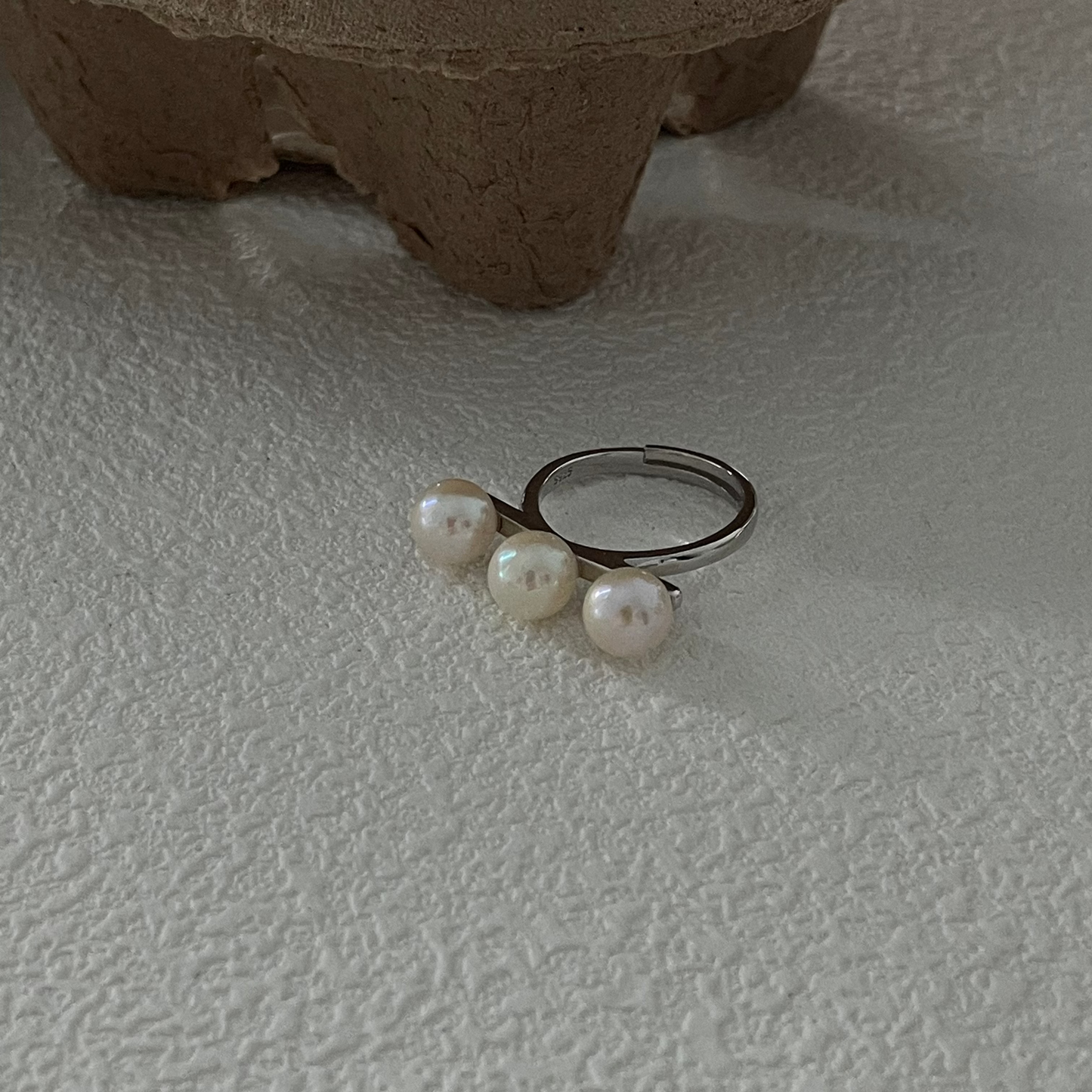 White Freshwater Pearl 'Balanced Energy' Silver Ring