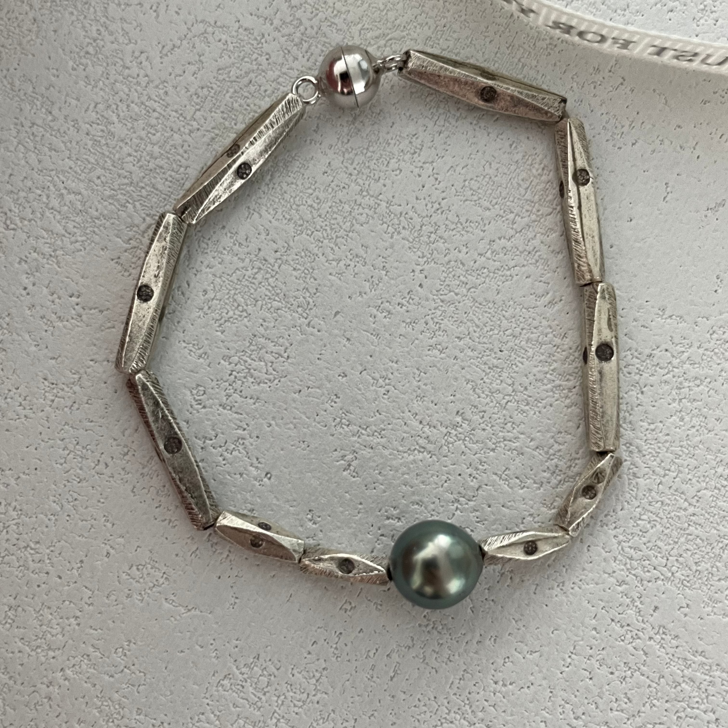 8-9mm Tahitian South Sea Pearl 'Unyielding Will' Bracelet