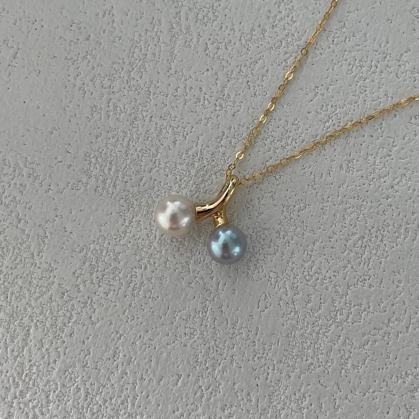 AKOYA Saltwater Pearl & Freshwater Pearl Two-Tone Mixed Necklace