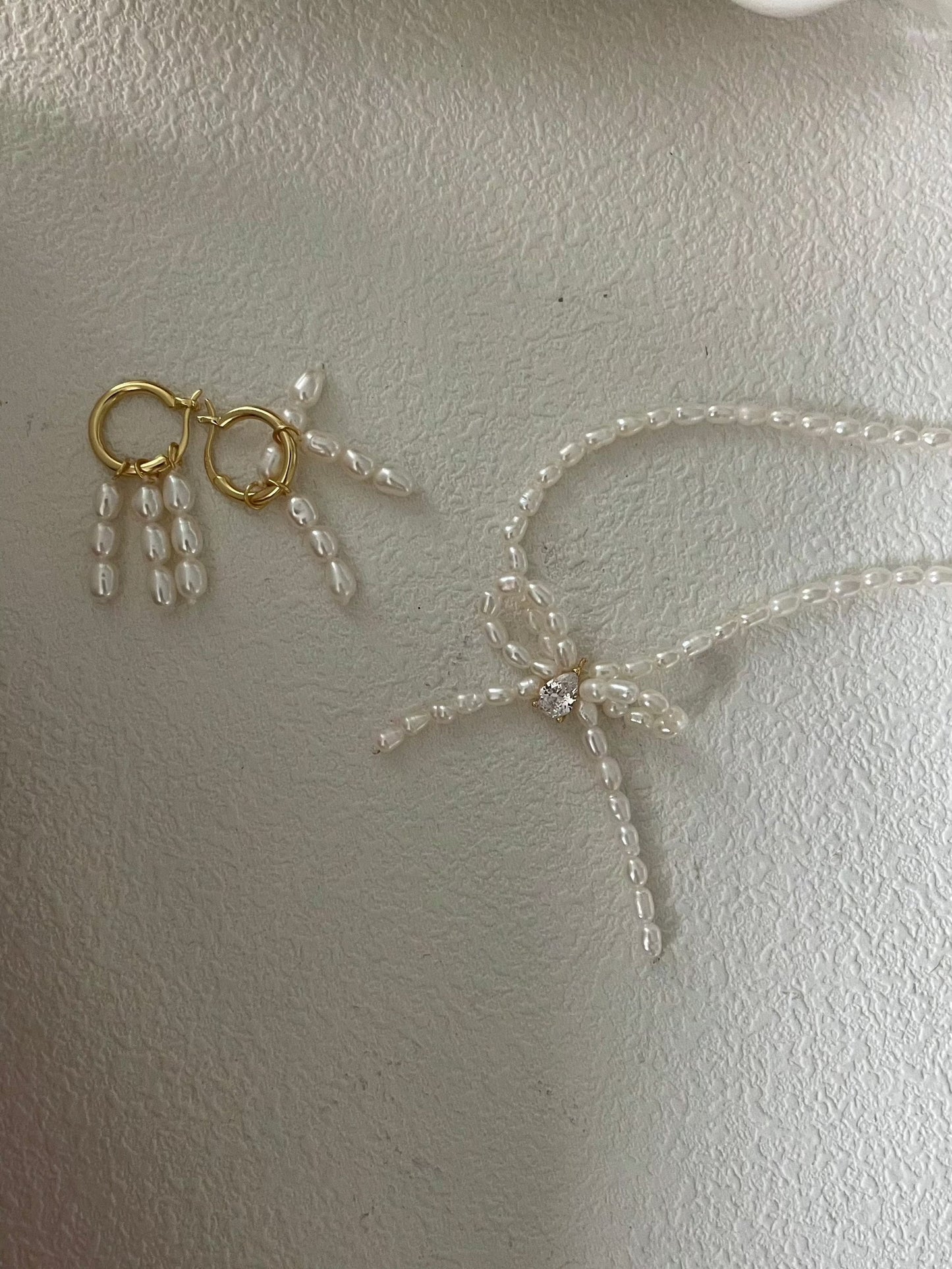3-4mm Rice-Shaped Baroque Freshwater Pearl Gold Hoop Earrings