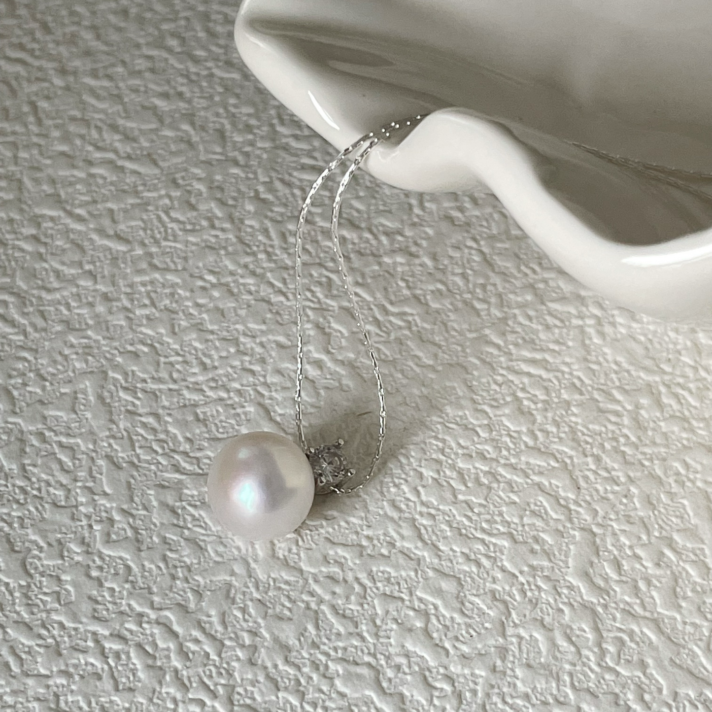9-10mm White Edison Freshwater Pearl Diamond Princess Diana Necklace