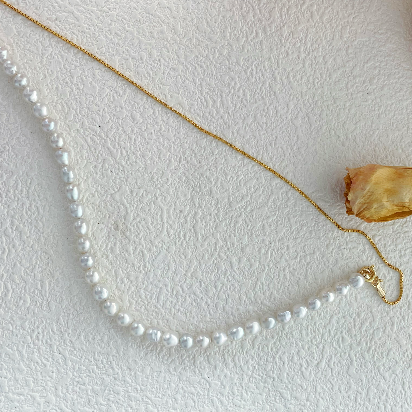 4-5mm Baroque Freshwater Pearl U-Shaped Pull-out Necklace