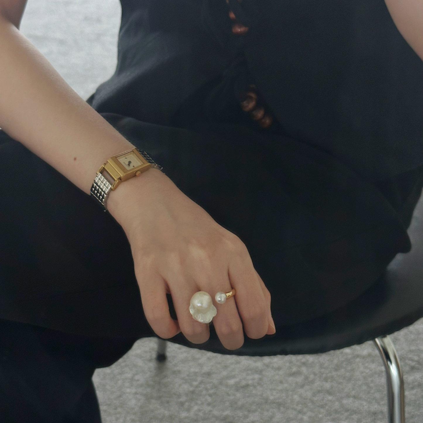 Baroque Pearl & Freshwater Pearl Gold Hoop Ring