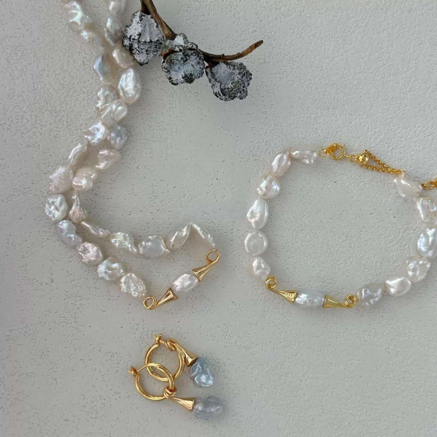 8-10mm Baroque Freshwater Pearl Trumpet Bracelet