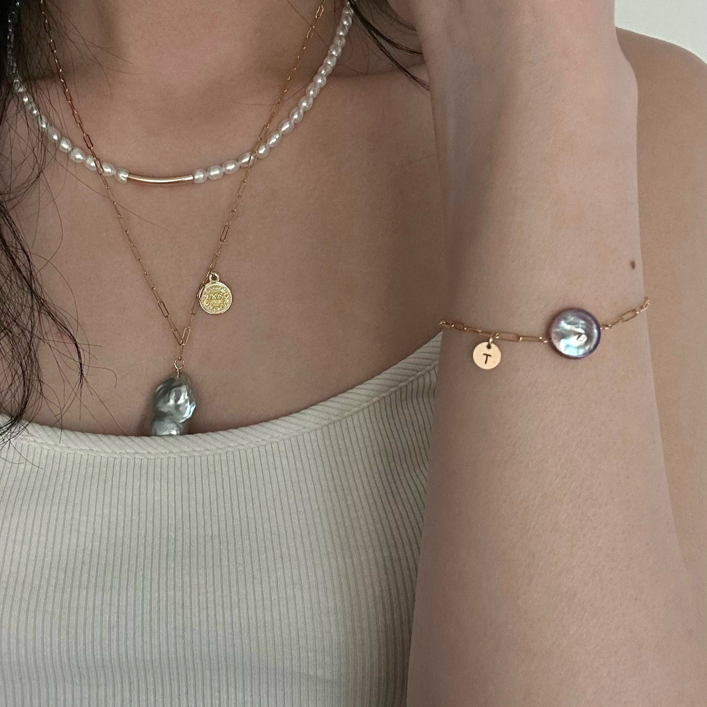 15-18mm Button-Shape Baroque Freshwater Pearl Roman Bracelet