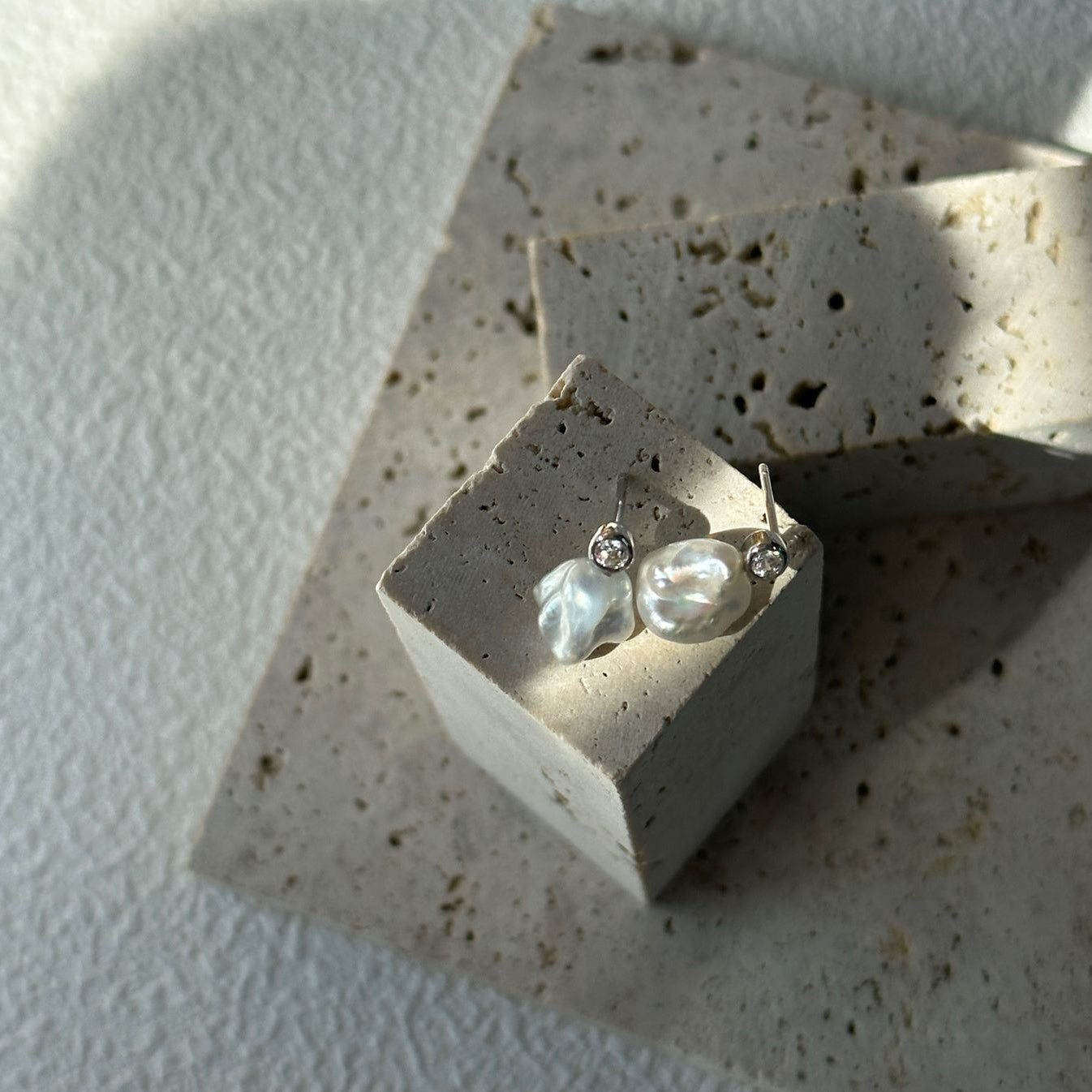7-9mm White Natural Saltwater Keshi Pearl Round Diamond Stud Earrings
