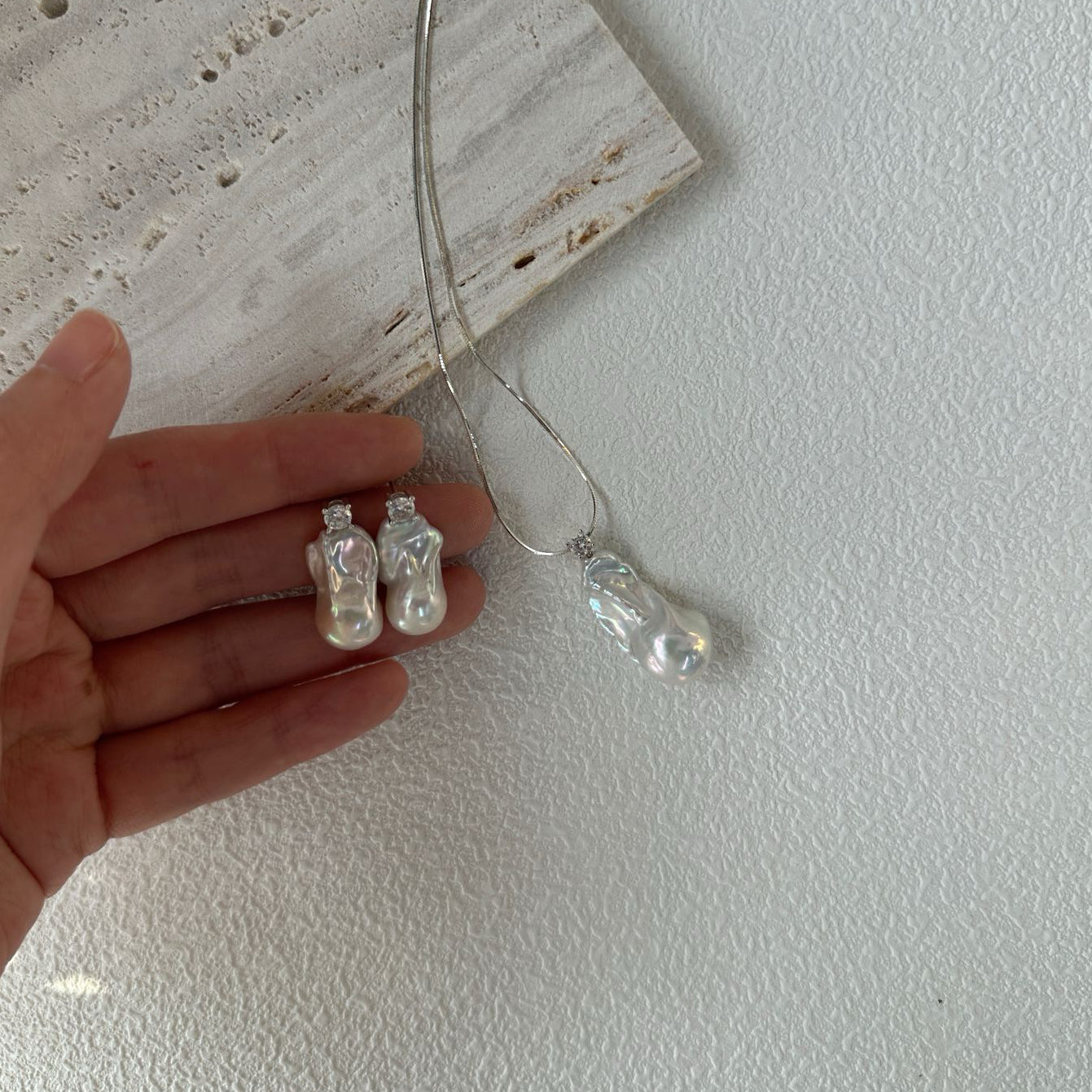12-14mm Fishtail-Shape Baroque Freshwater Pearl Diamond Princess Diana Earrings