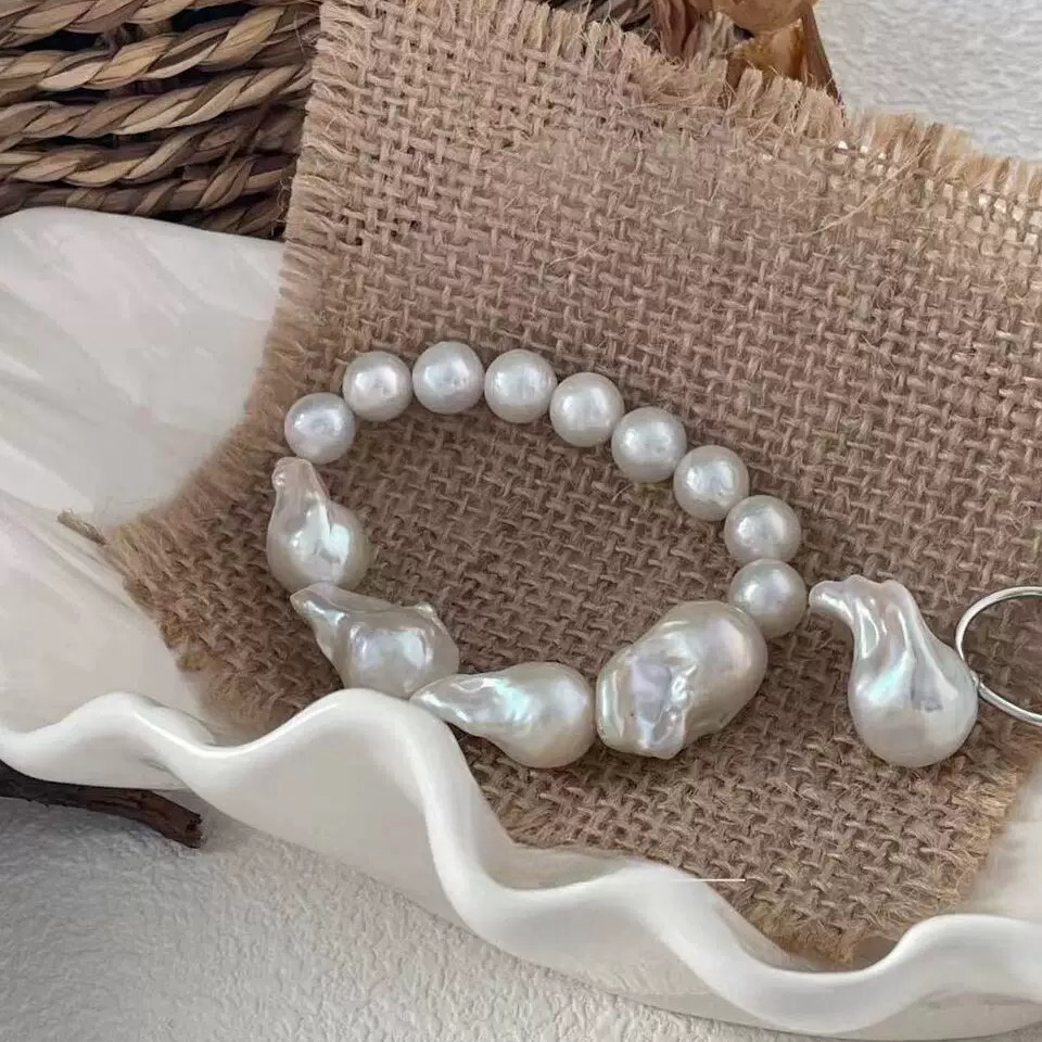 18-22mm Baroque Freshwater Pearl Mixed Size Bracelet