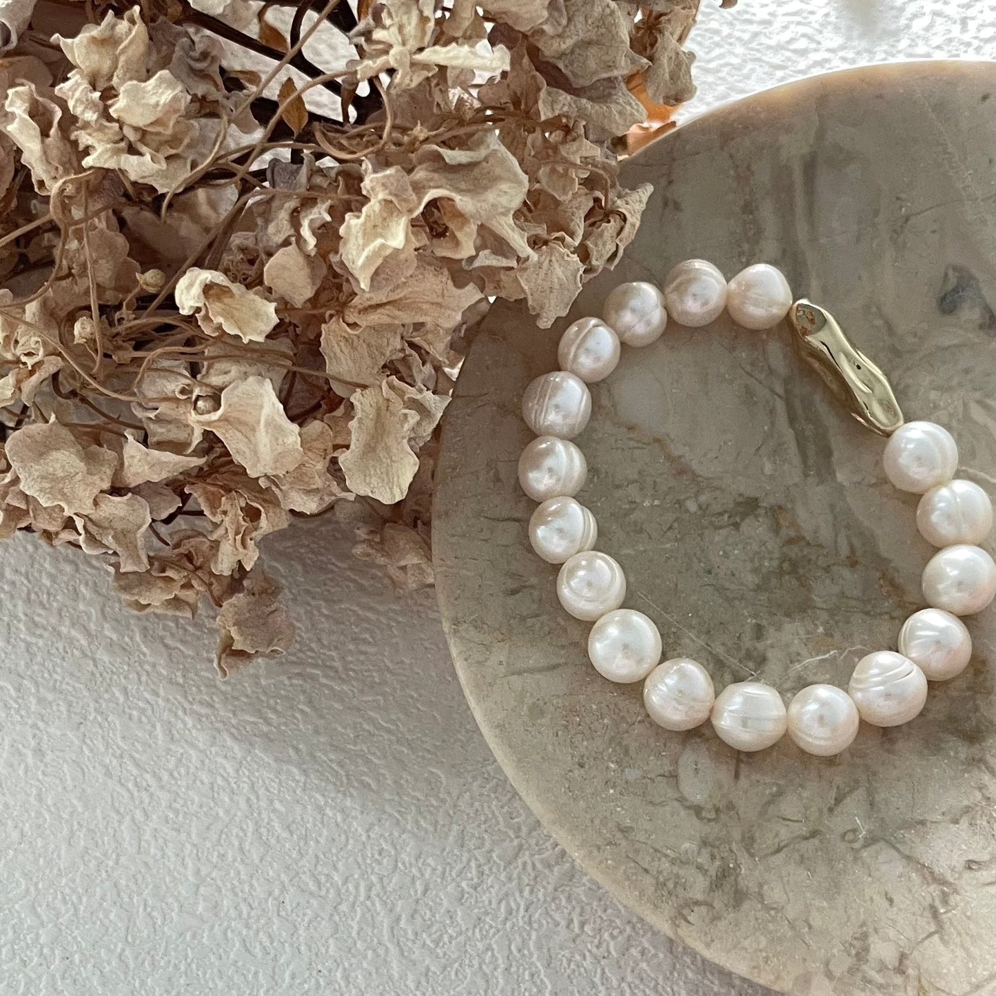 8-10mm Natural Threaded Baroque Freshwater Pearl Bracelet