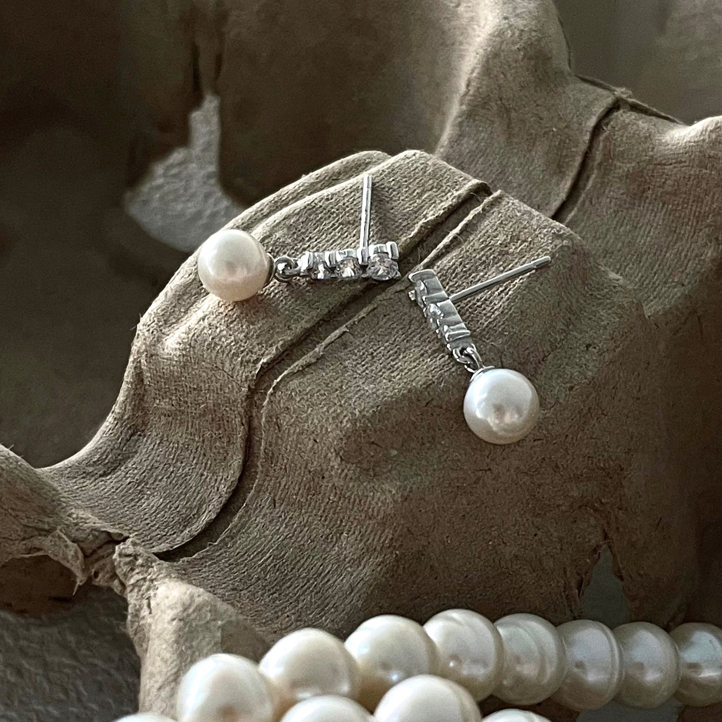 5-6mm Freshwater Pearl Round Dangling Earrings