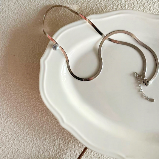 4-5mm Silver-Grey Akoya saltwater Pearl Snake Bone Necklace