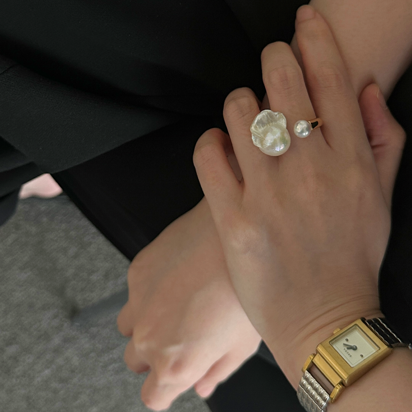Baroque Pearl & Freshwater Pearl Gold Hoop Ring