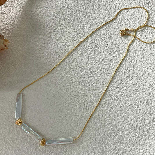 25-30mm Long-Shaped Baroque Freshwater Pearl Vintage Metal Necklace