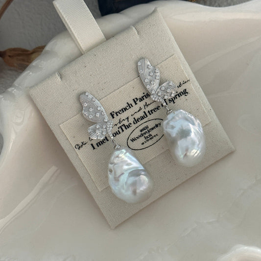 16-18mm Cold White Baroque Freshwater Pearl Butterfly Drop Earrings