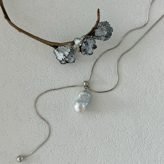 18-22mm Cold White Baroque Freshwater Pearl Drawstring Silver Ball Necklace