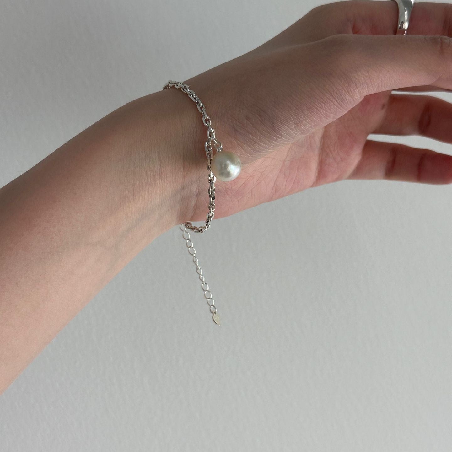 10-11mm White South Sea Pearl Solitaire Designer Bracelet