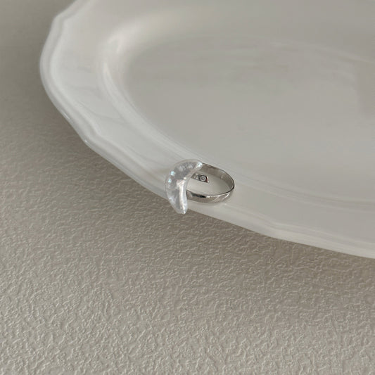 White Freshwater Baroque Pearl Moon-Shaped Double-Layer Ring