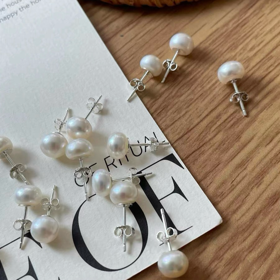 6-6.5mm Bun-Shaped Baroque Freshwater Pearl Stud Earrings