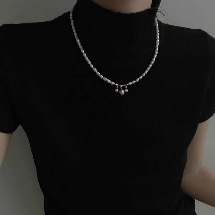 4-5mm Oval-Shaped Baroque Freshwater Pearl Charm Three Bead Necklace